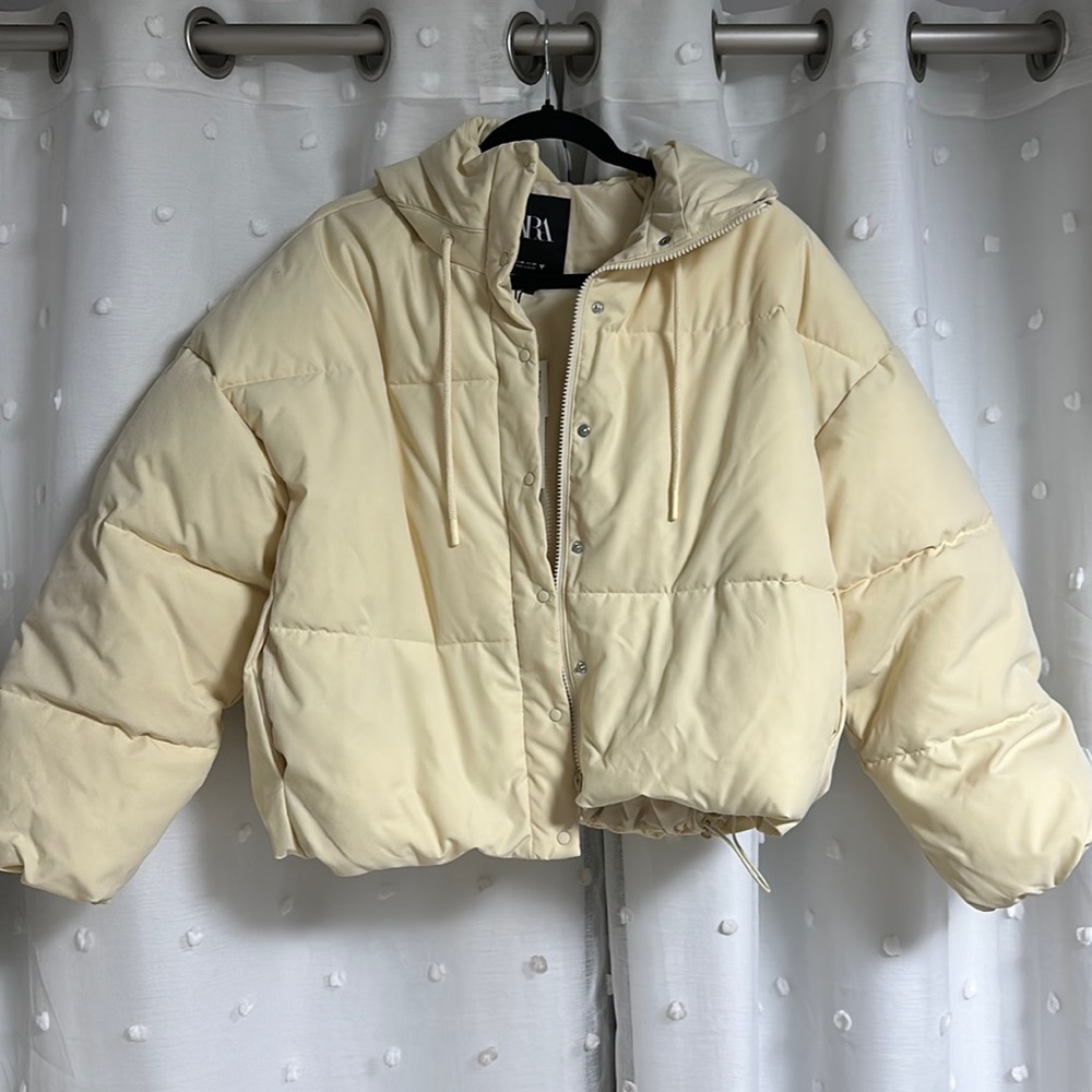 Brand new women’s zara puffer coat
